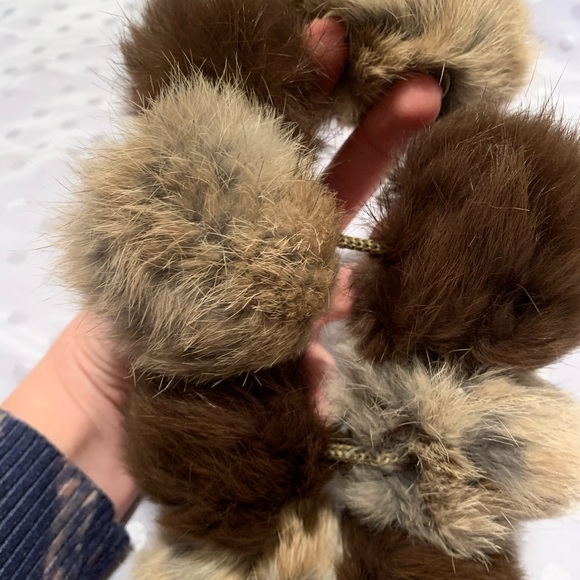 SOLD 🌸 Rabbit fur scarf - Picture 2 of 6